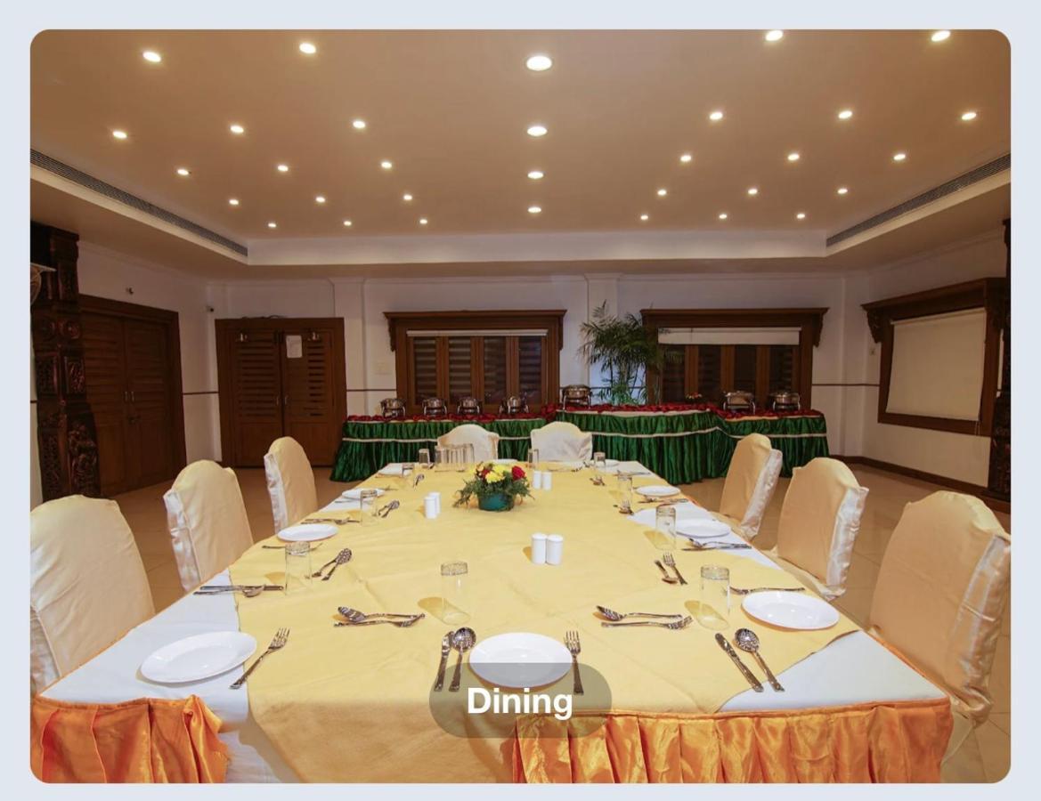 Hotel Sasthapuri Kozhikode Ngoại thất bức ảnh